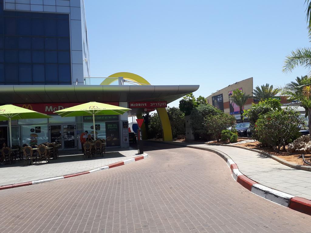 Shave Tsion Apartment In The Center Ashdod Eksteriør billede